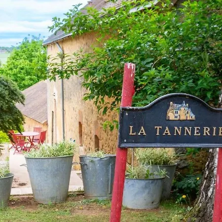 Charme Et Authenticite : Pour 4 Pers. En Bord De Riviere Avec Jardin Enchanteur En Sarthe - Fr-1-410-236 Asnieres-sur-Vegre