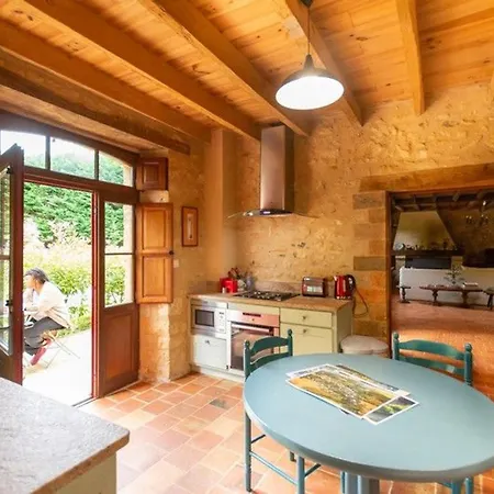 Holiday home Charme Et Authenticite : Pour 4 Pers. En Bord De Riviere Avec Jardin Enchanteur En Sarthe - Fr-1-410-236