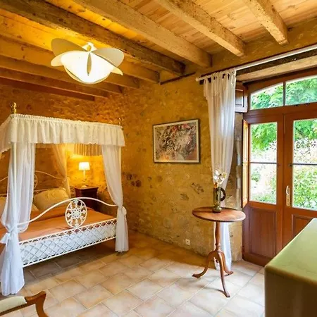 Charme Et Authenticite : Pour 4 Pers. En Bord De Riviere Avec Jardin Enchanteur En Sarthe - Fr-1-410-236 * Asnieres-sur-Vegre