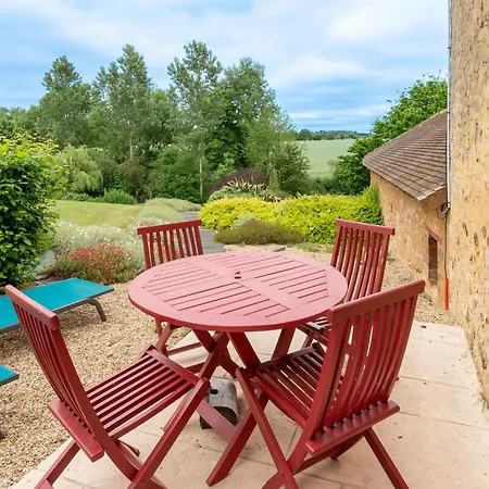 Charme Et Authenticité : Pour 4 Pers. En Bord De Rivière Avec Jardin Enchanteur En Sarthe - Fr-1-410-236 *