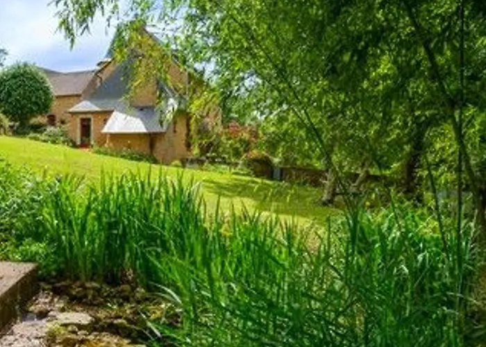 Charme Et Authenticite : Pour 4 Pers. En Bord De Riviere Avec Jardin Enchanteur En Sarthe - Fr-1-410-236 Nyaraló *