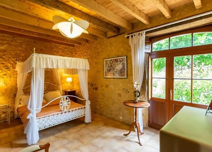 Charme Et Authenticite : Pour 4 Pers. En Bord De Riviere Avec Jardin Enchanteur En Sarthe - Fr-1-410-236 * Asnières-sur-Vègre